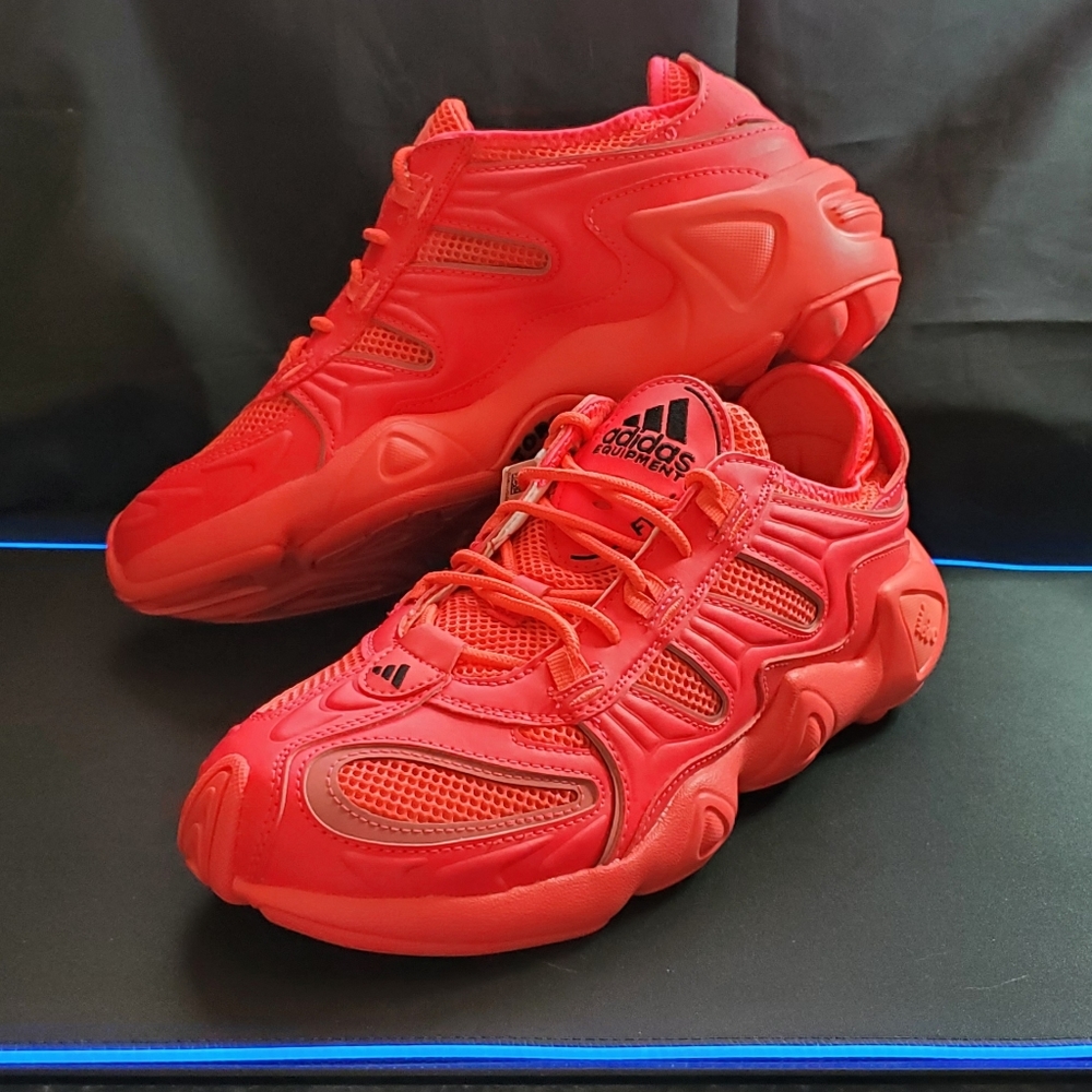 Adidas Equipment FYW S-97 Women's size 9